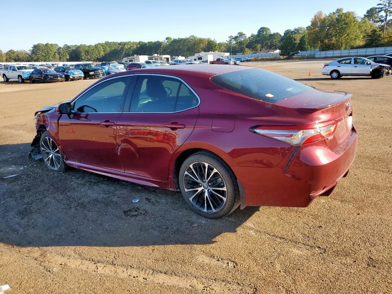 2018 TOYOTA CAMRY