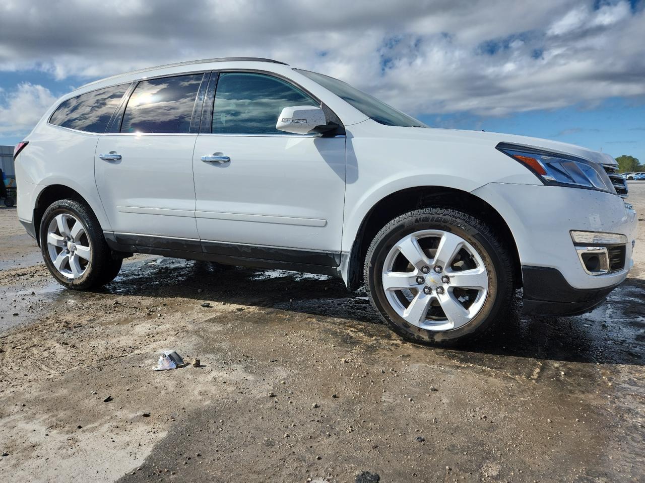 2017 CHEVROLET TRAVERSE