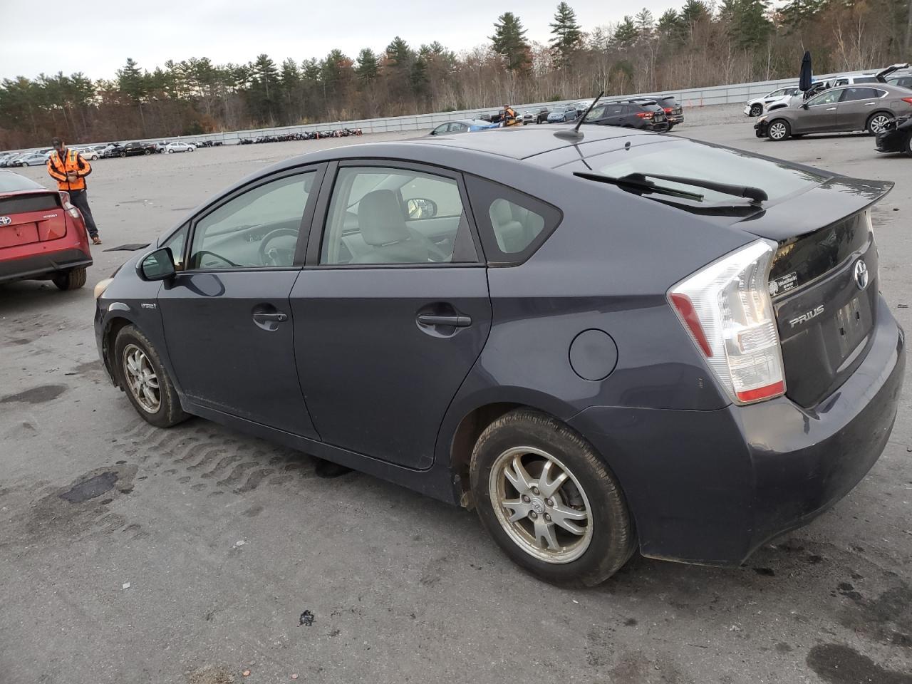 2011 TOYOTA PRIUS