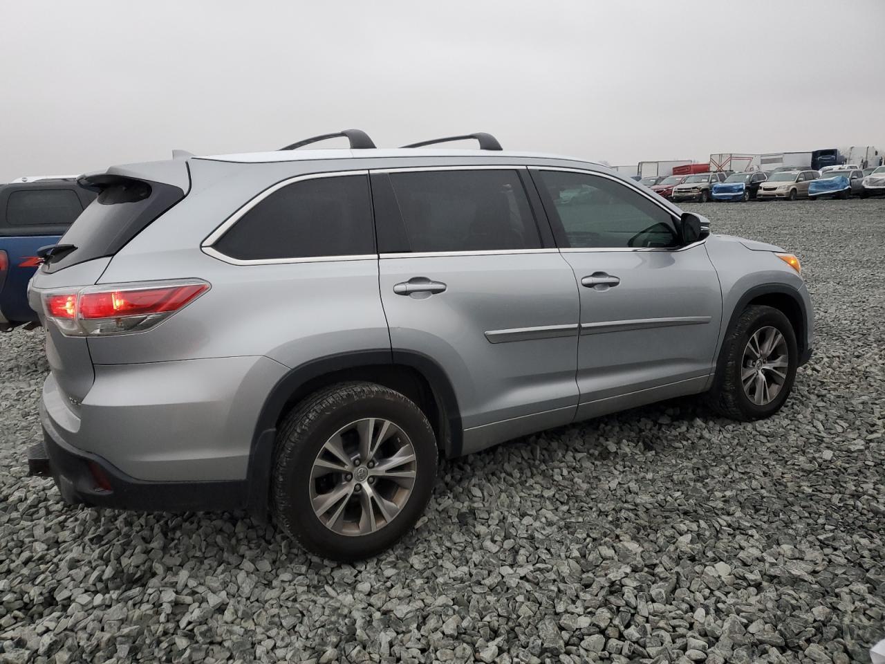 2014 TOYOTA HIGHLANDER