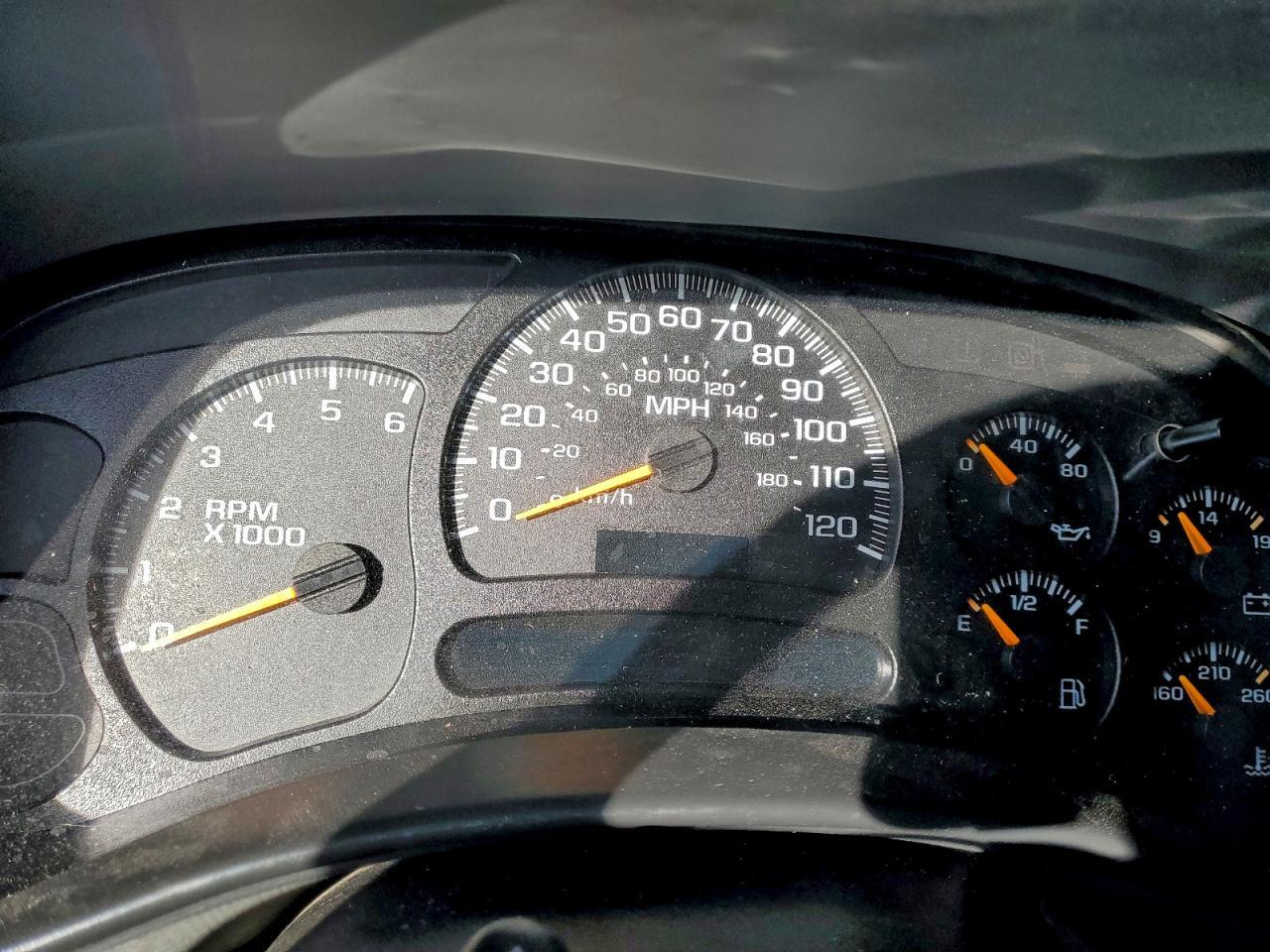 2004 CHEVROLET Tahoe