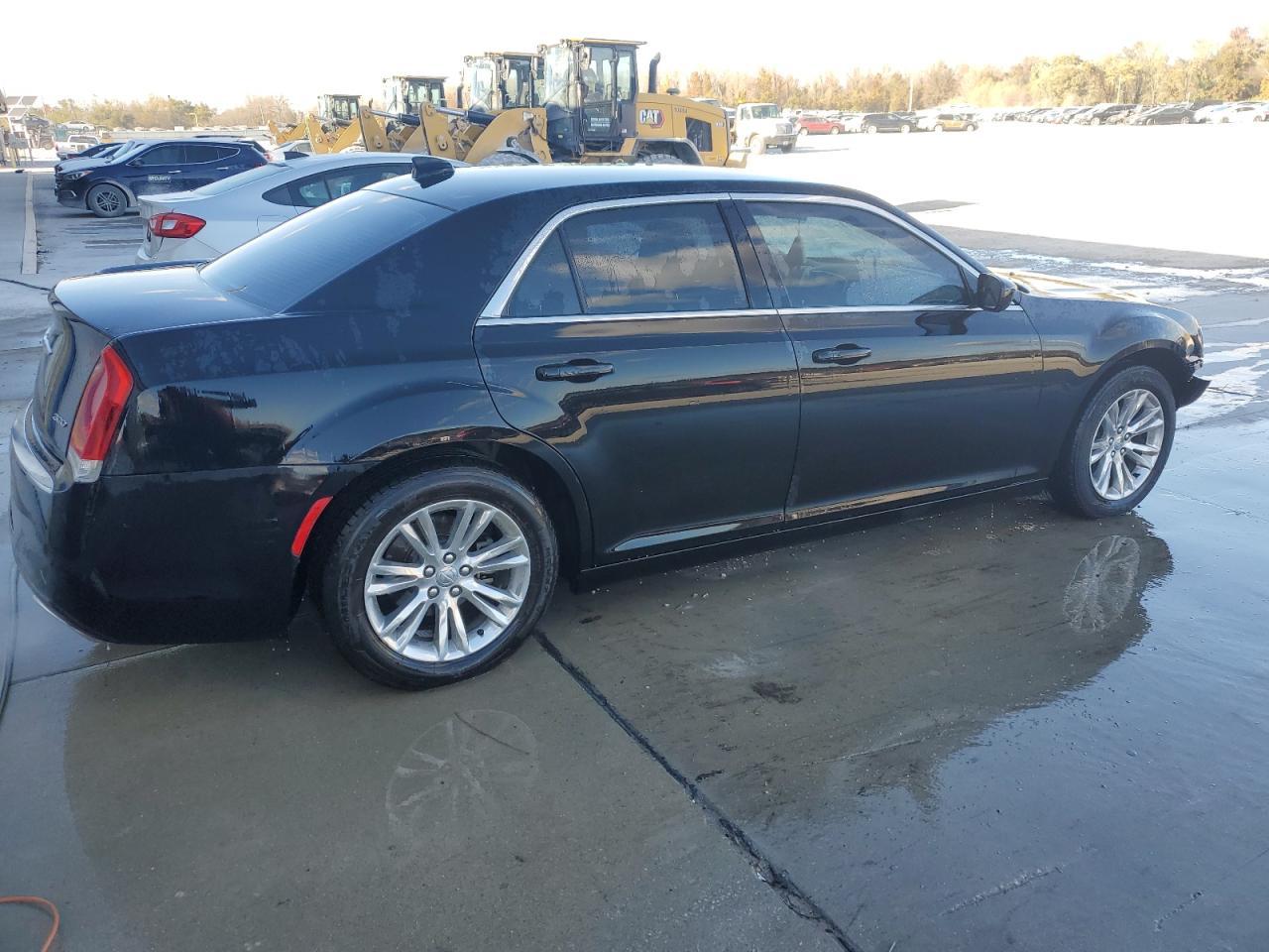 2021 CHRYSLER 300