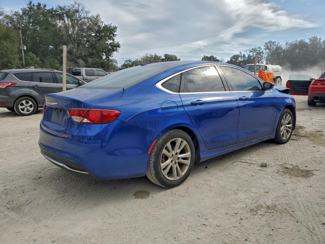 2015 CHRYSLER 200