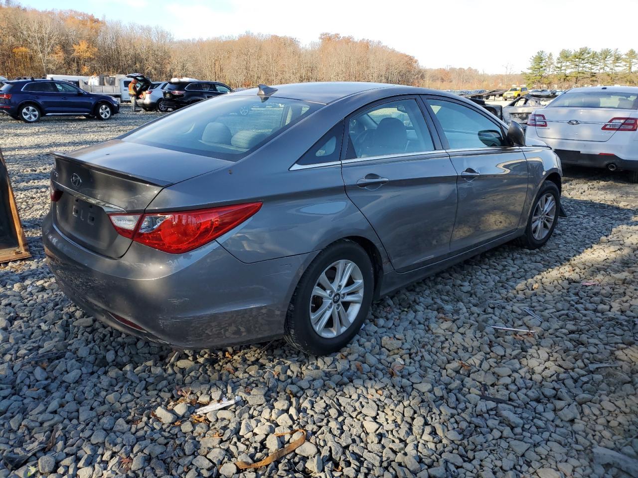 2013 HYUNDAI SONATA