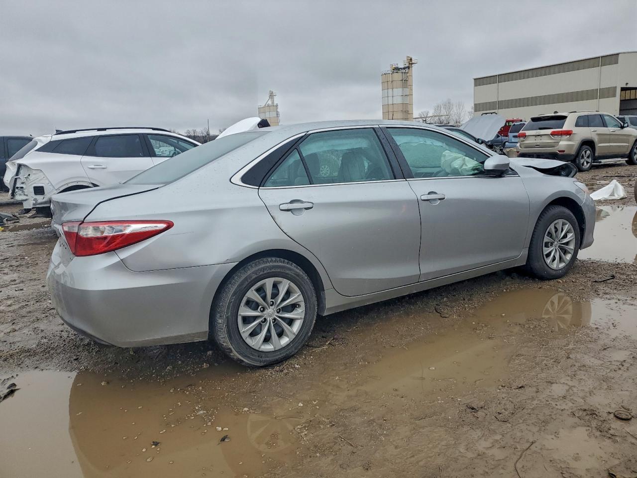 2015 TOYOTA CAMRY
