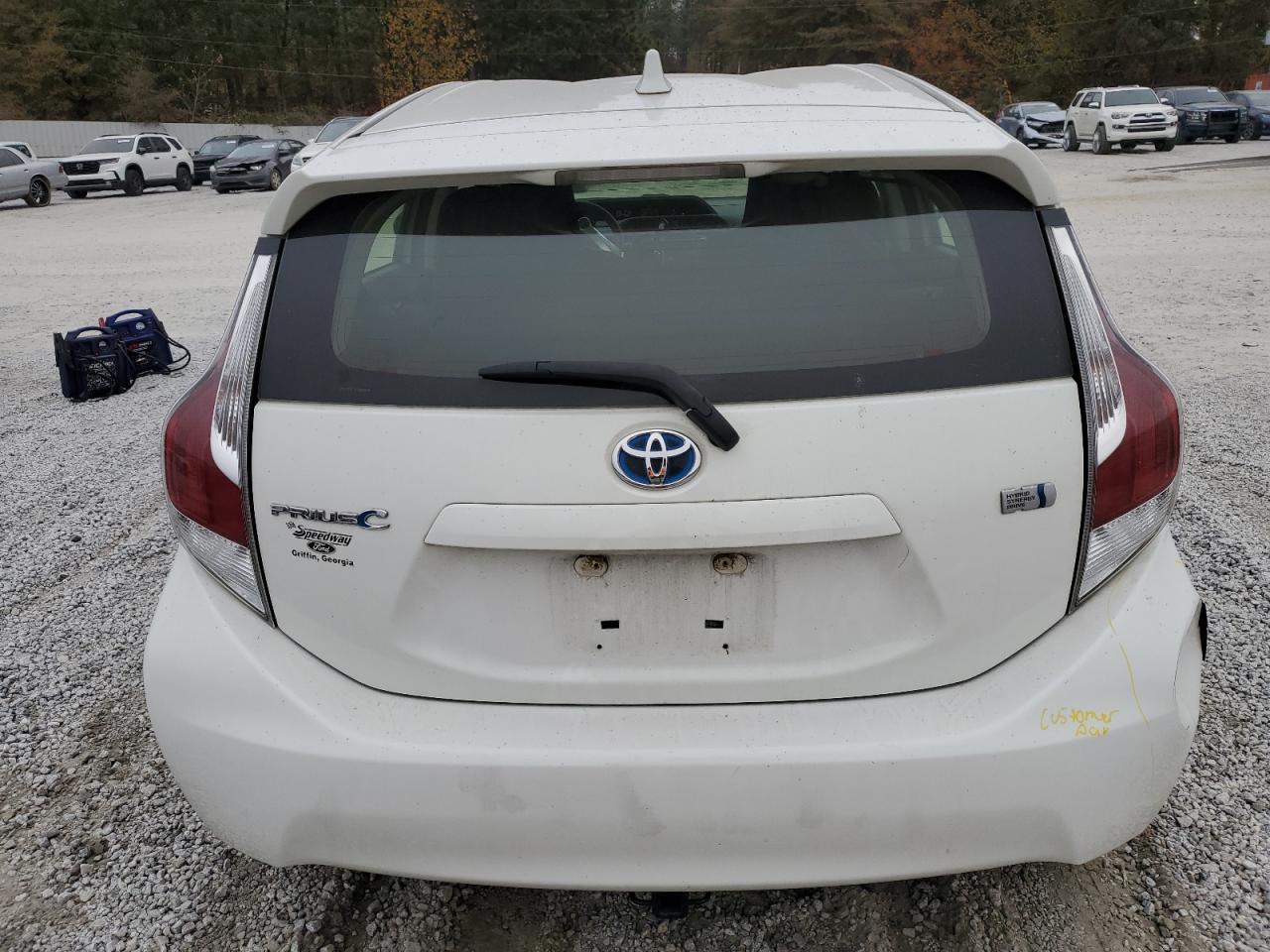 2015 TOYOTA Prius c