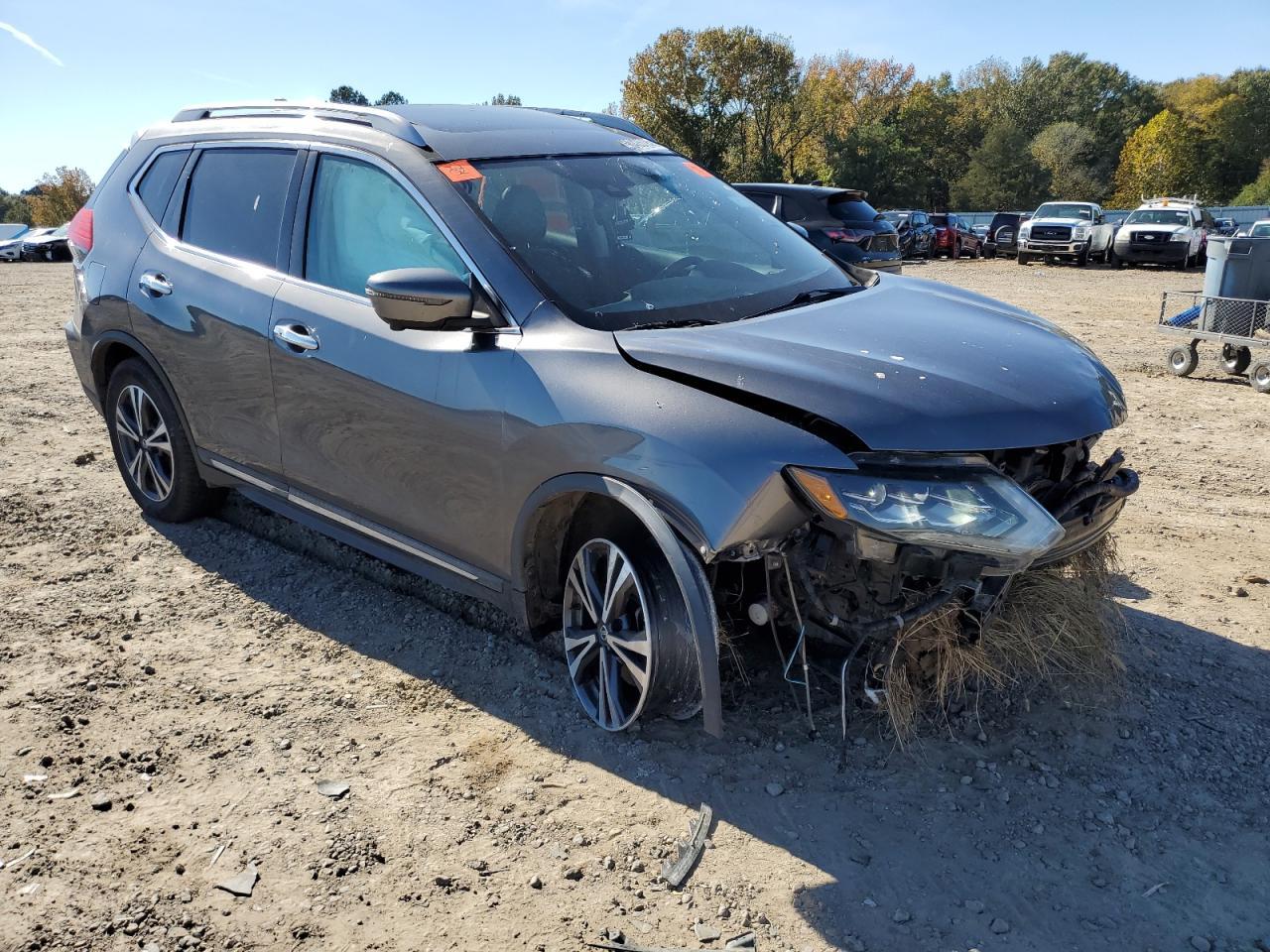 2017 NISSAN ROGUE