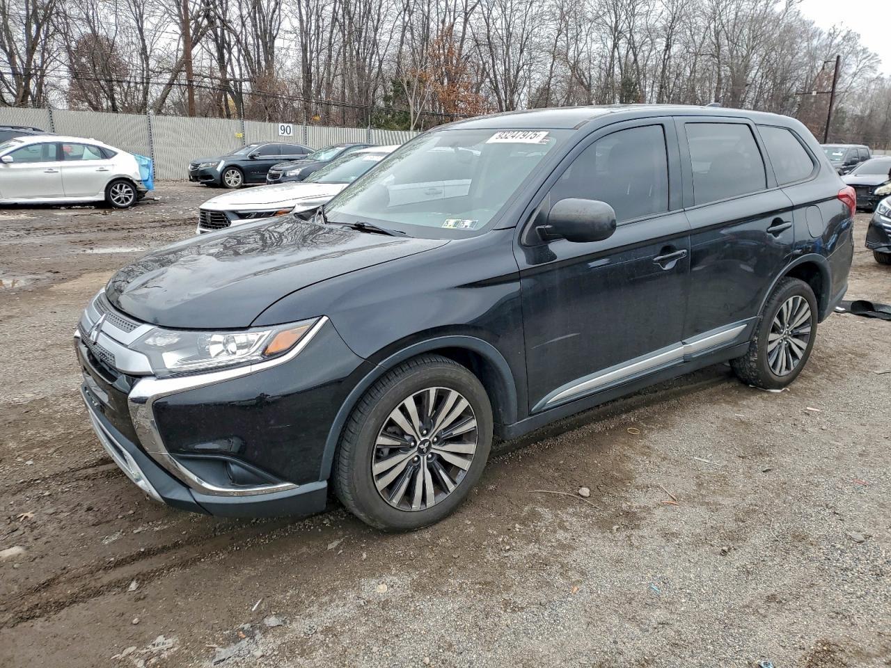 2019 MITSUBISHI outlander