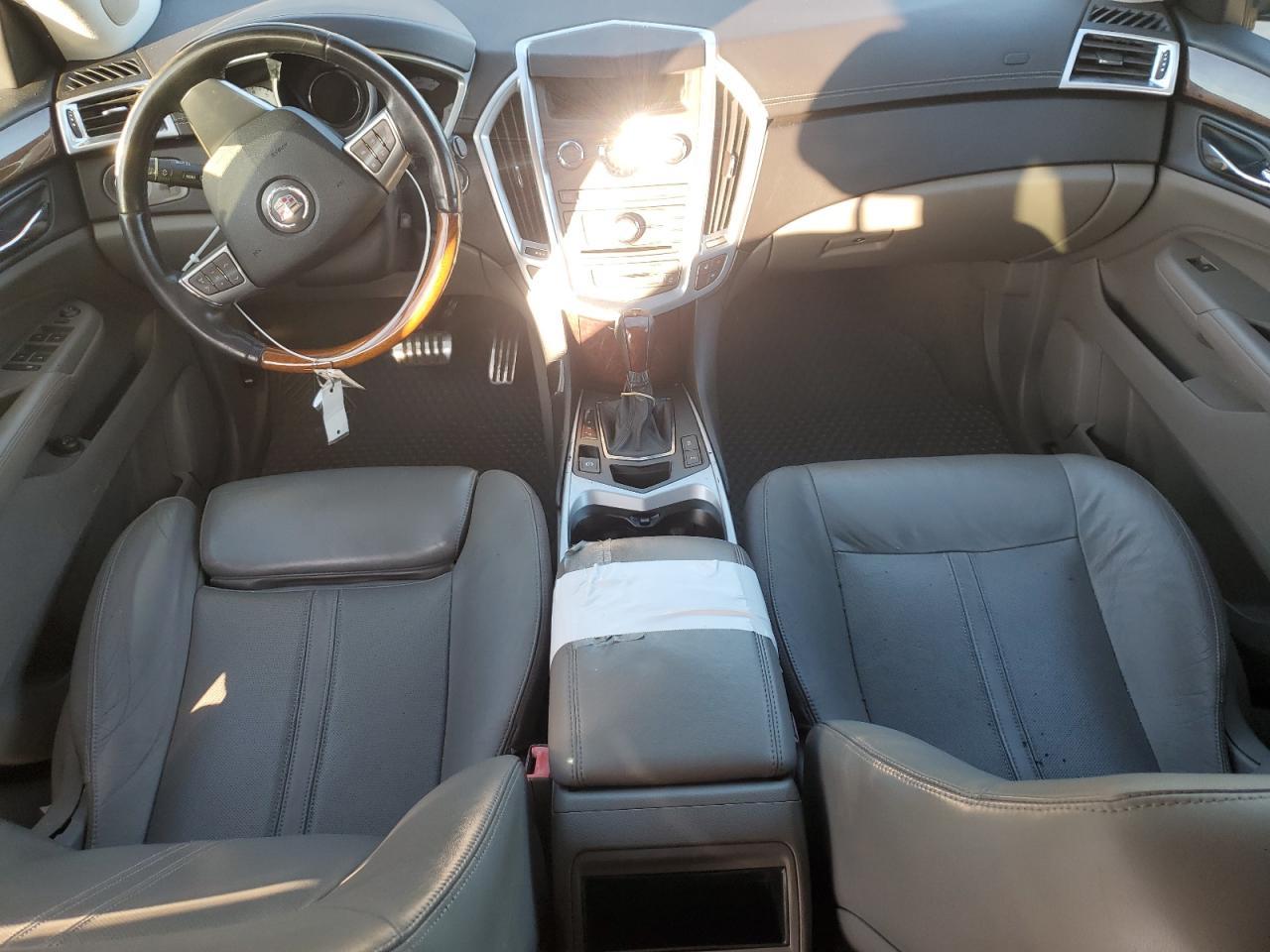2010 CADILLAC SRX