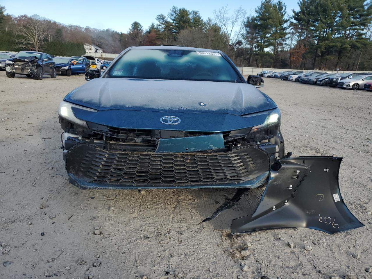 2025 TOYOTA CAMRY