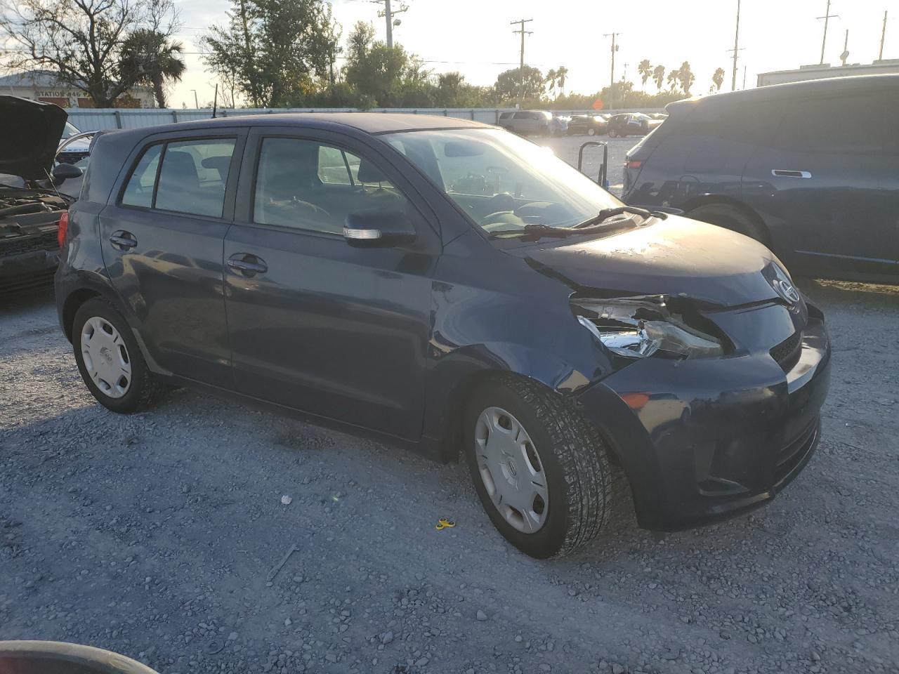 2014 TOYOTA SCION
