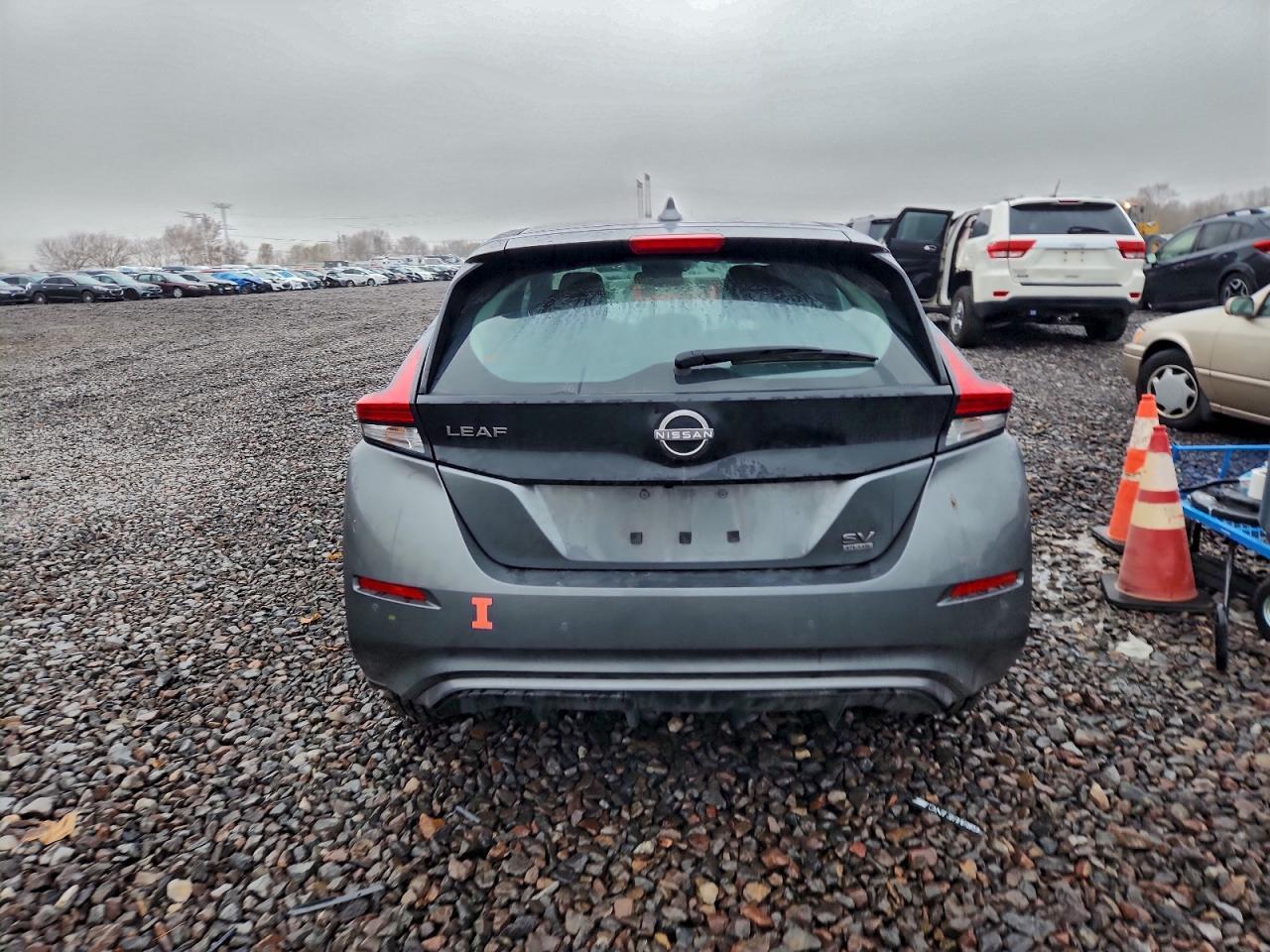 2023 NISSAN LEAF
