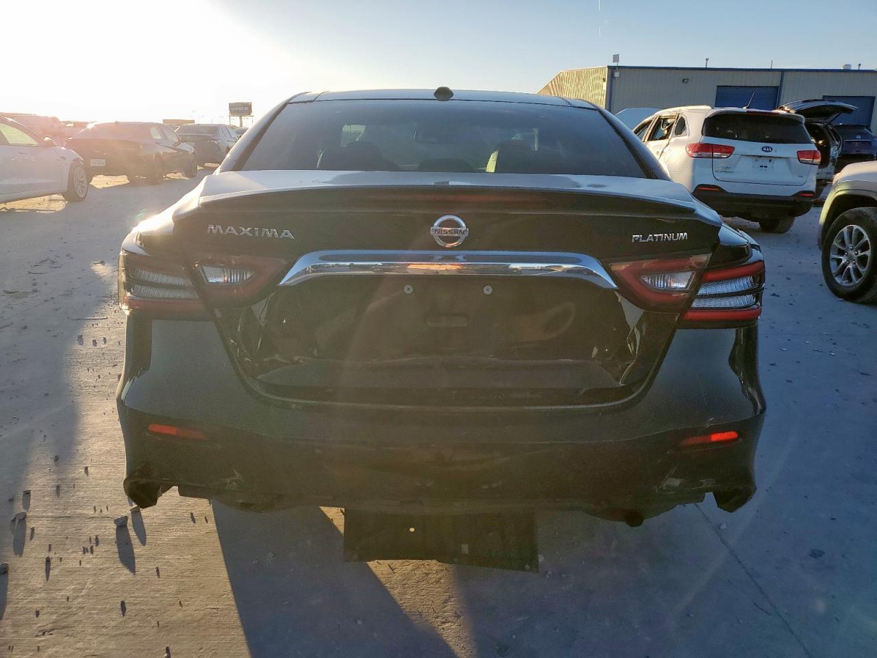 2019 NISSAN Maxima