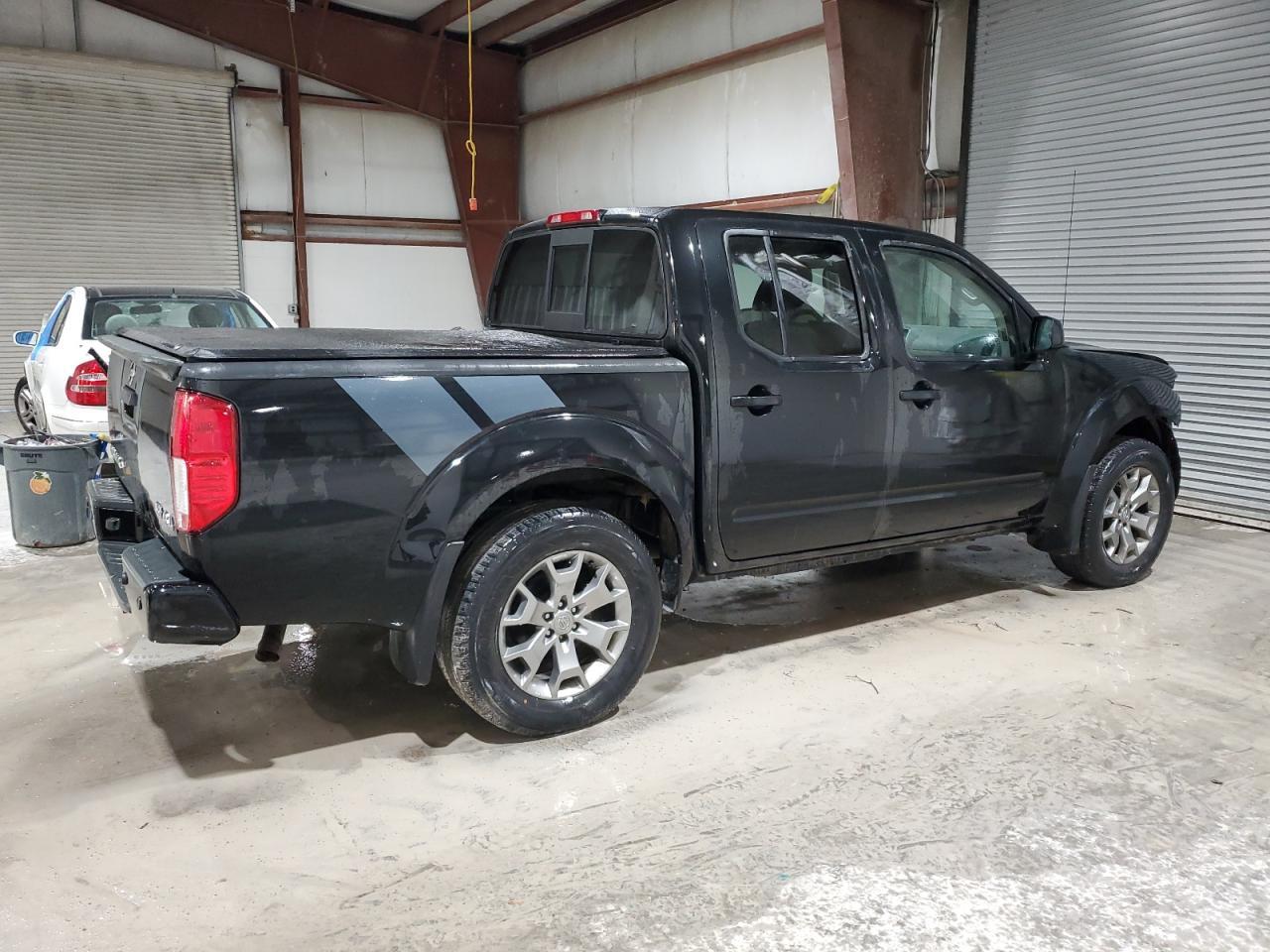 2021 NISSAN Frontier