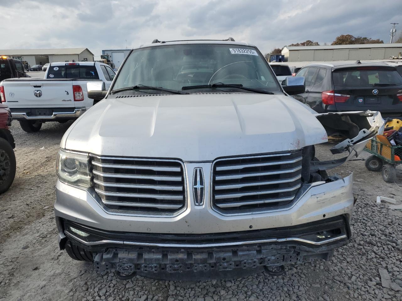 2015 LINCOLN Navigator