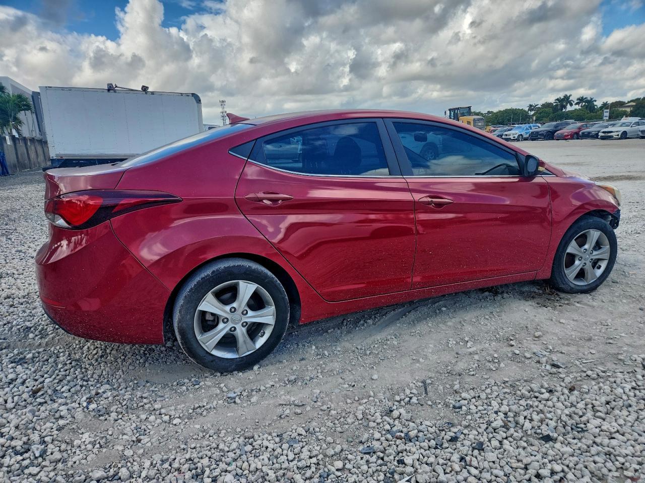 2016 HYUNDAI ELANTRA