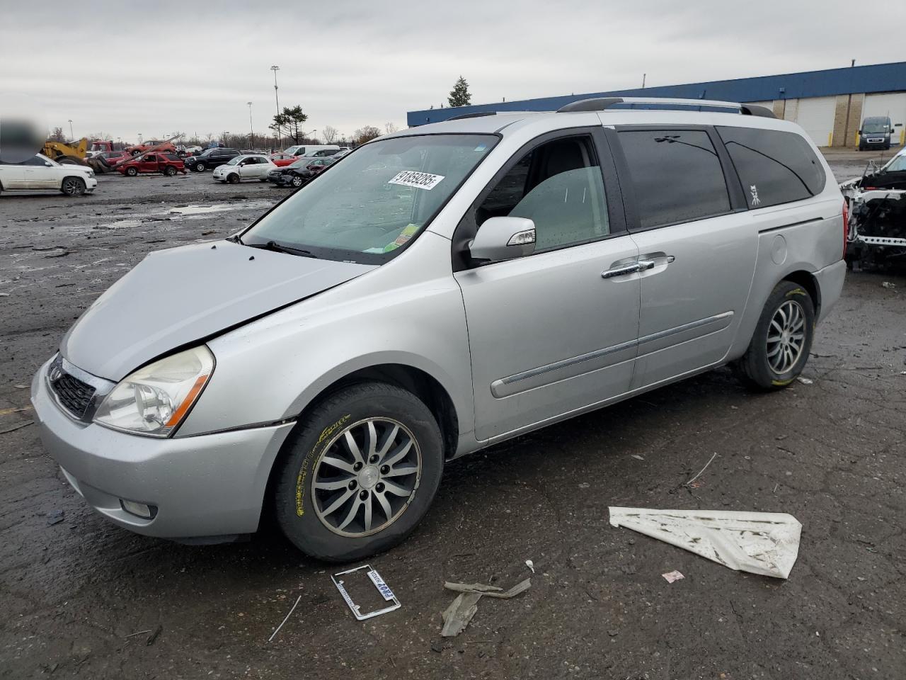2012 KIA SEDONA