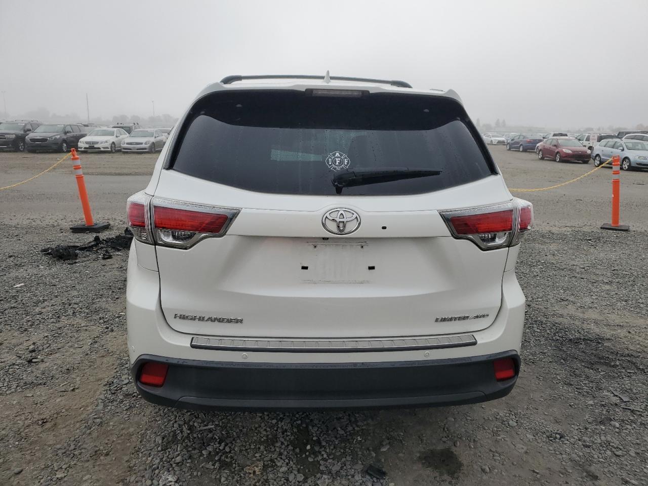 2015 TOYOTA HIGHLANDER