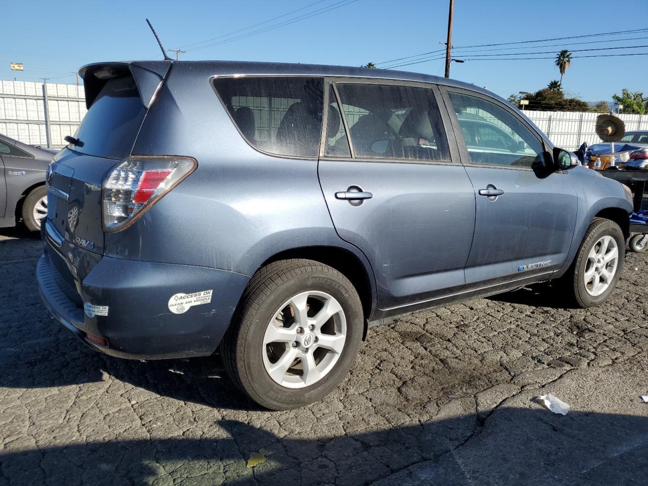 2014 TOYOTA RAV4