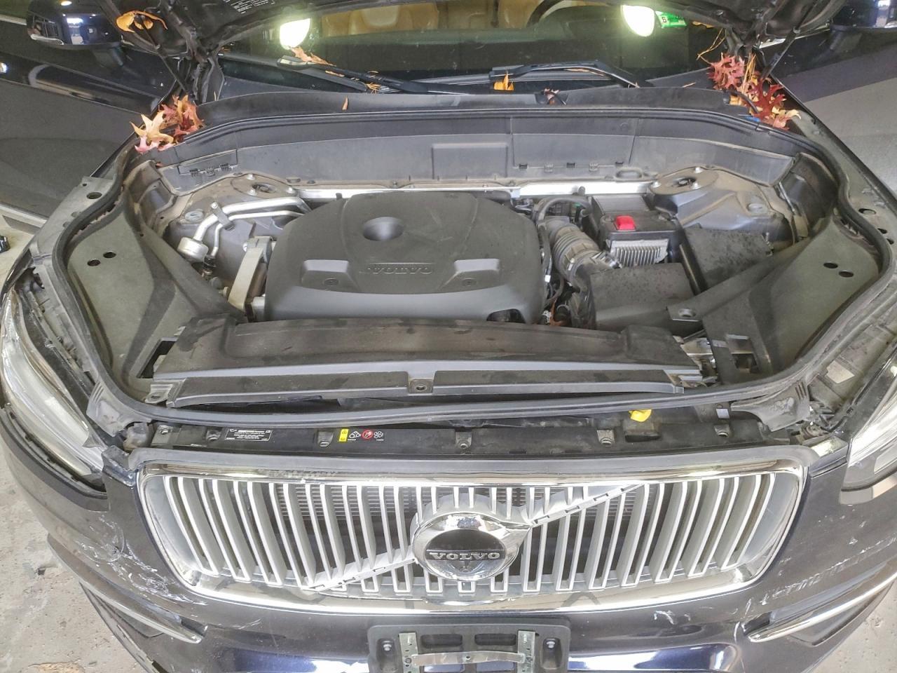 2019 VOLVO XC90