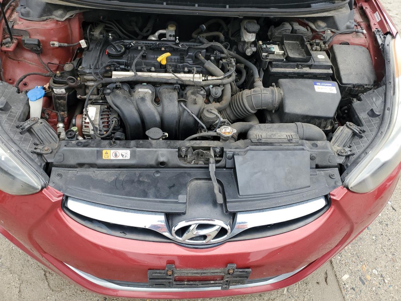 2012 HYUNDAI ELANTRA