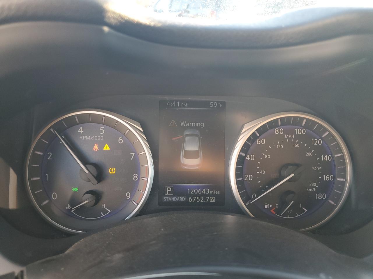 2014 INFINITI Q50
