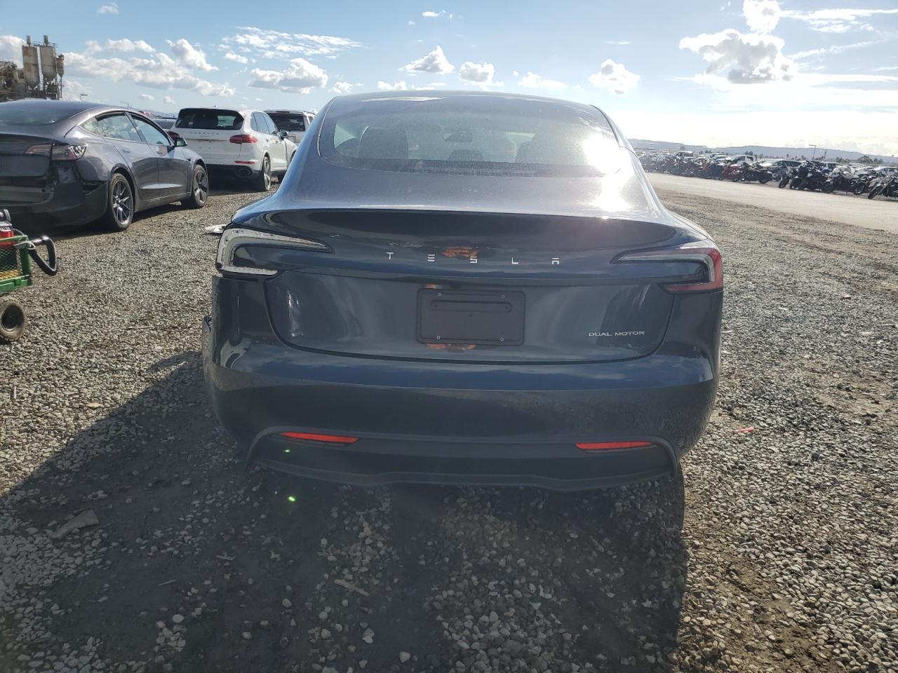 2024 TESLA MODEL 3