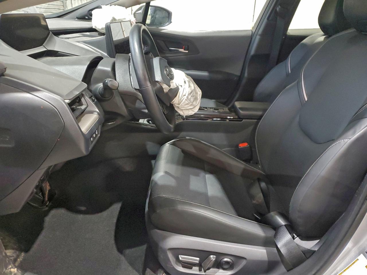 2024 TOYOTA PRIUS