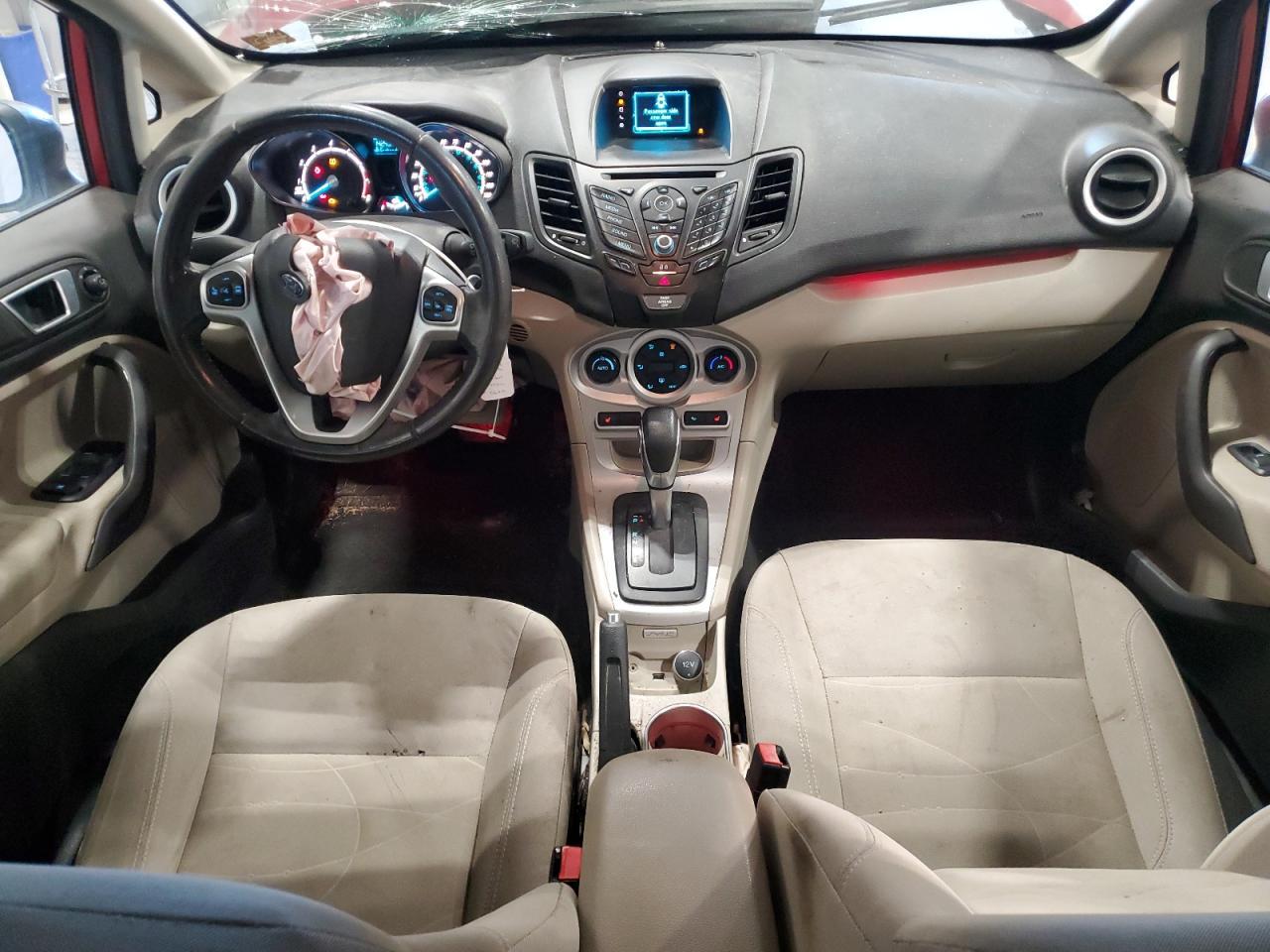 2016 FORD Fiesta