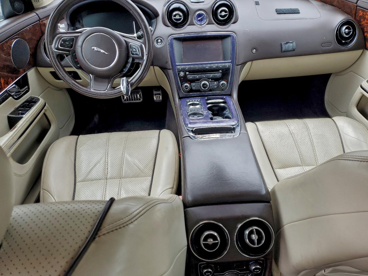 2011 JAGUAR Xj-Series