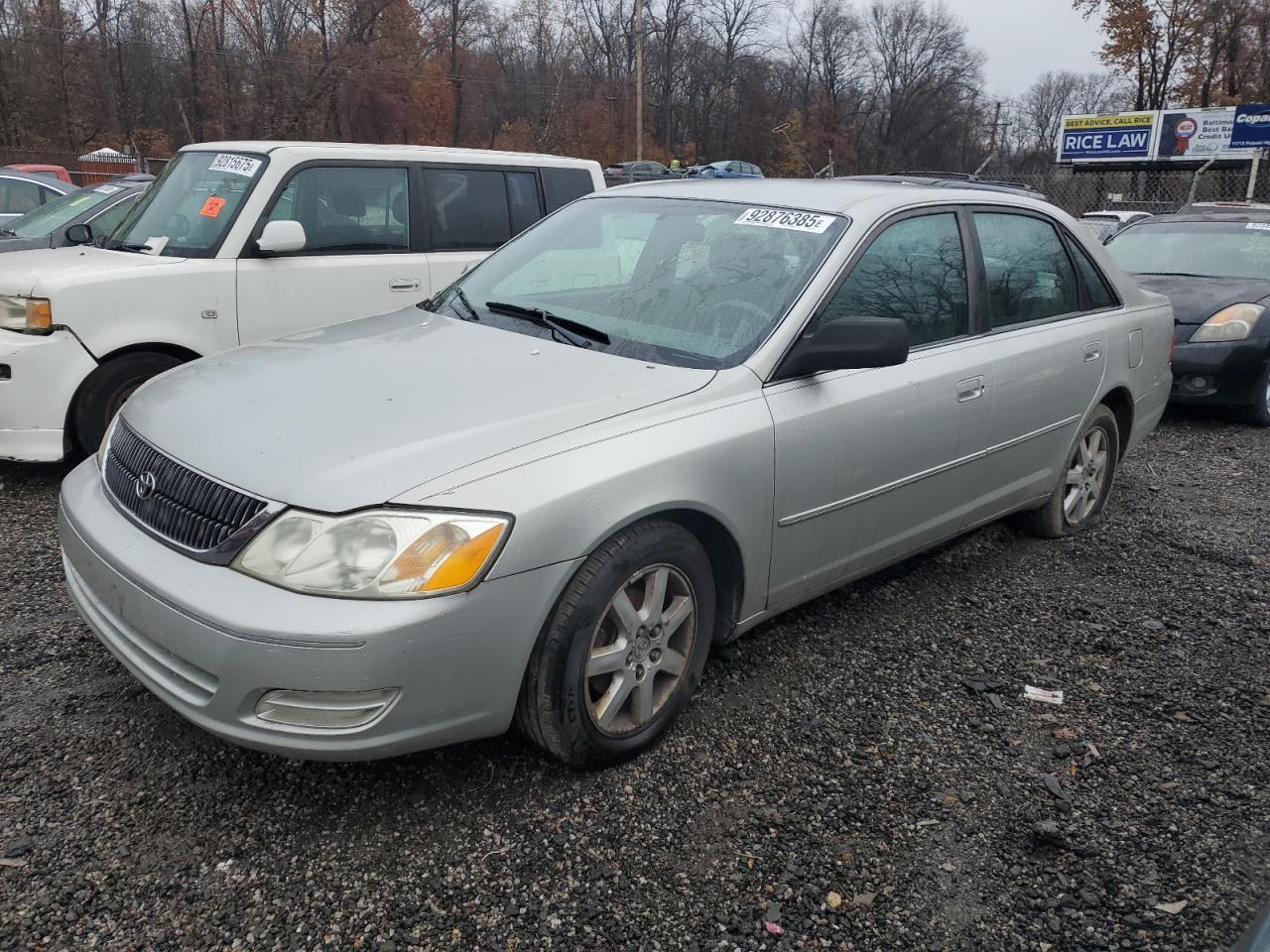 2001 TOYOTA Avalon
