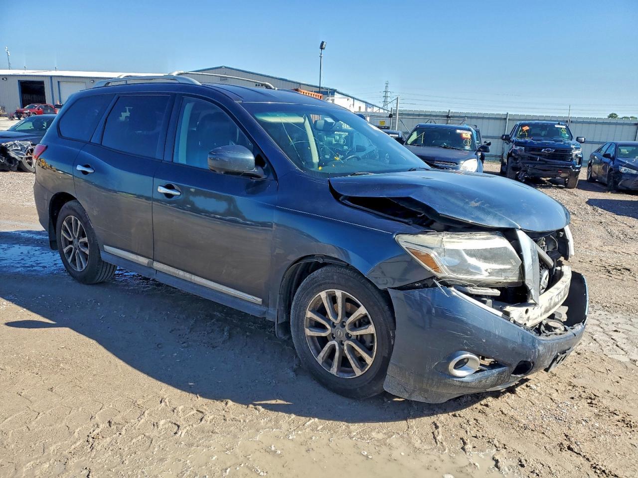 2015 NISSAN PATHFINDER