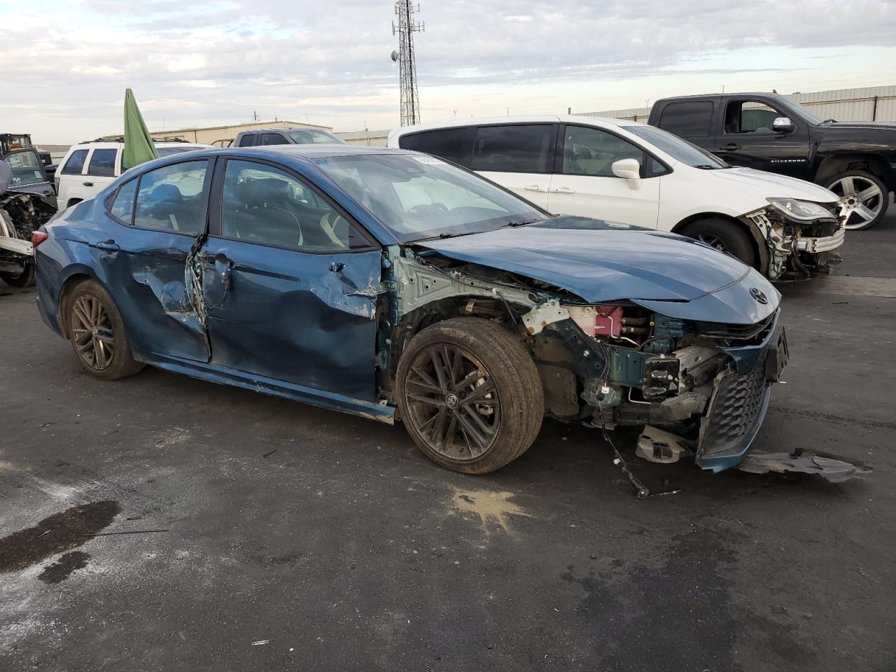 2025 TOYOTA CAMRY