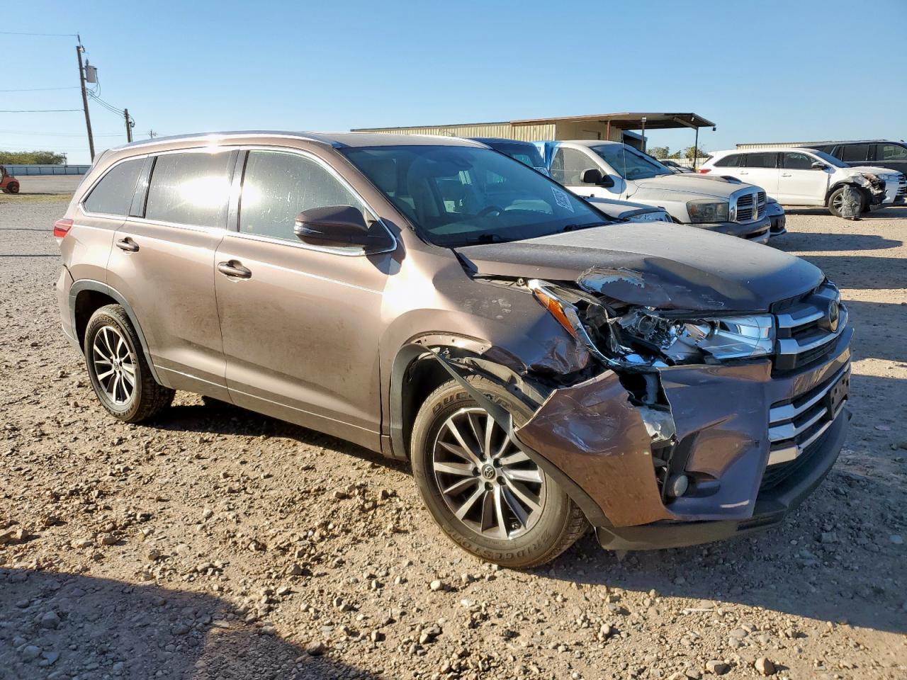2017 TOYOTA HIGHLANDER