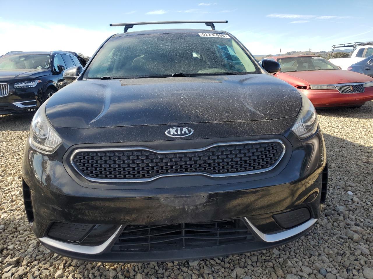 2017 KIA Niro