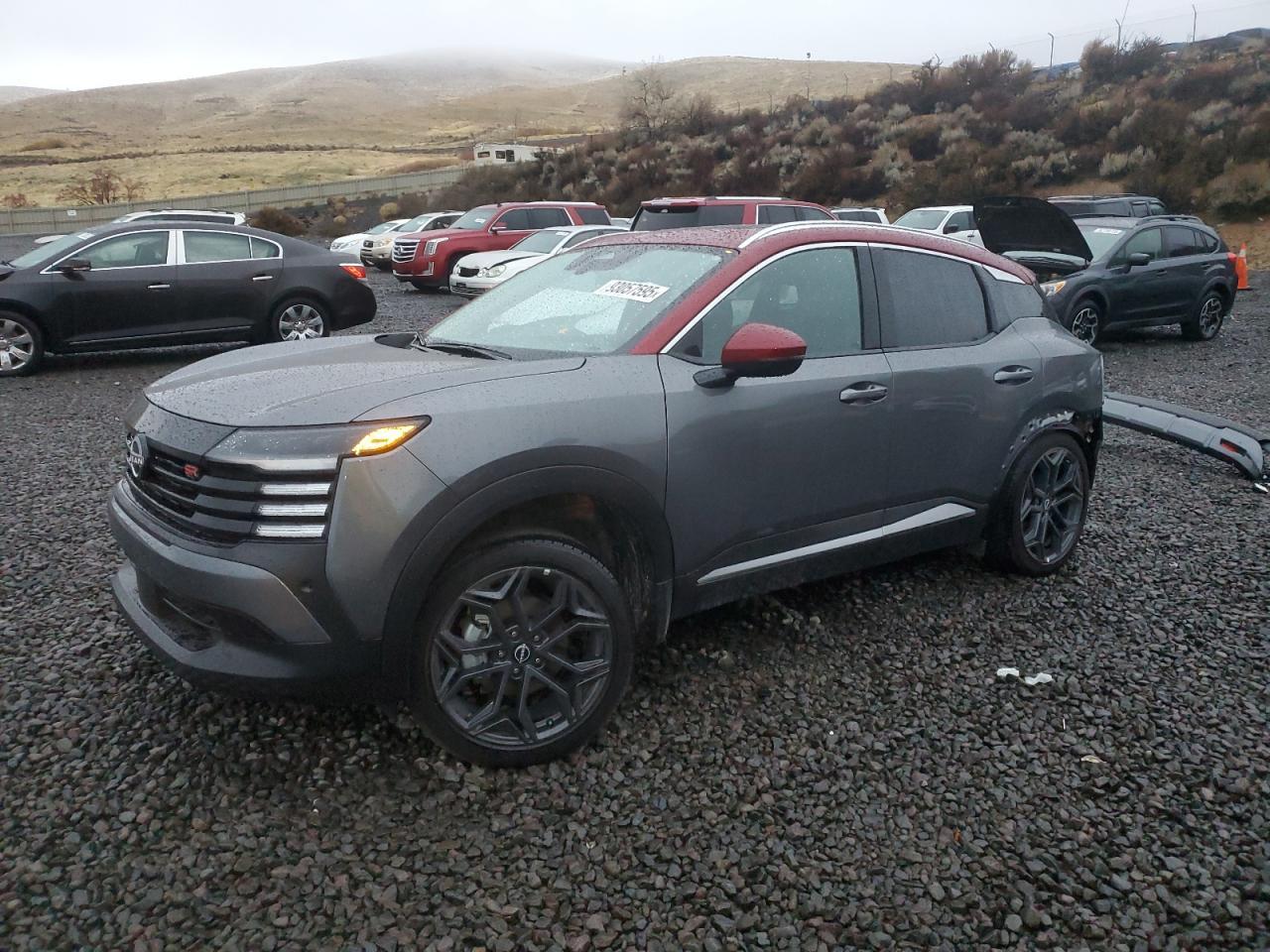 2025 NISSAN KICKS