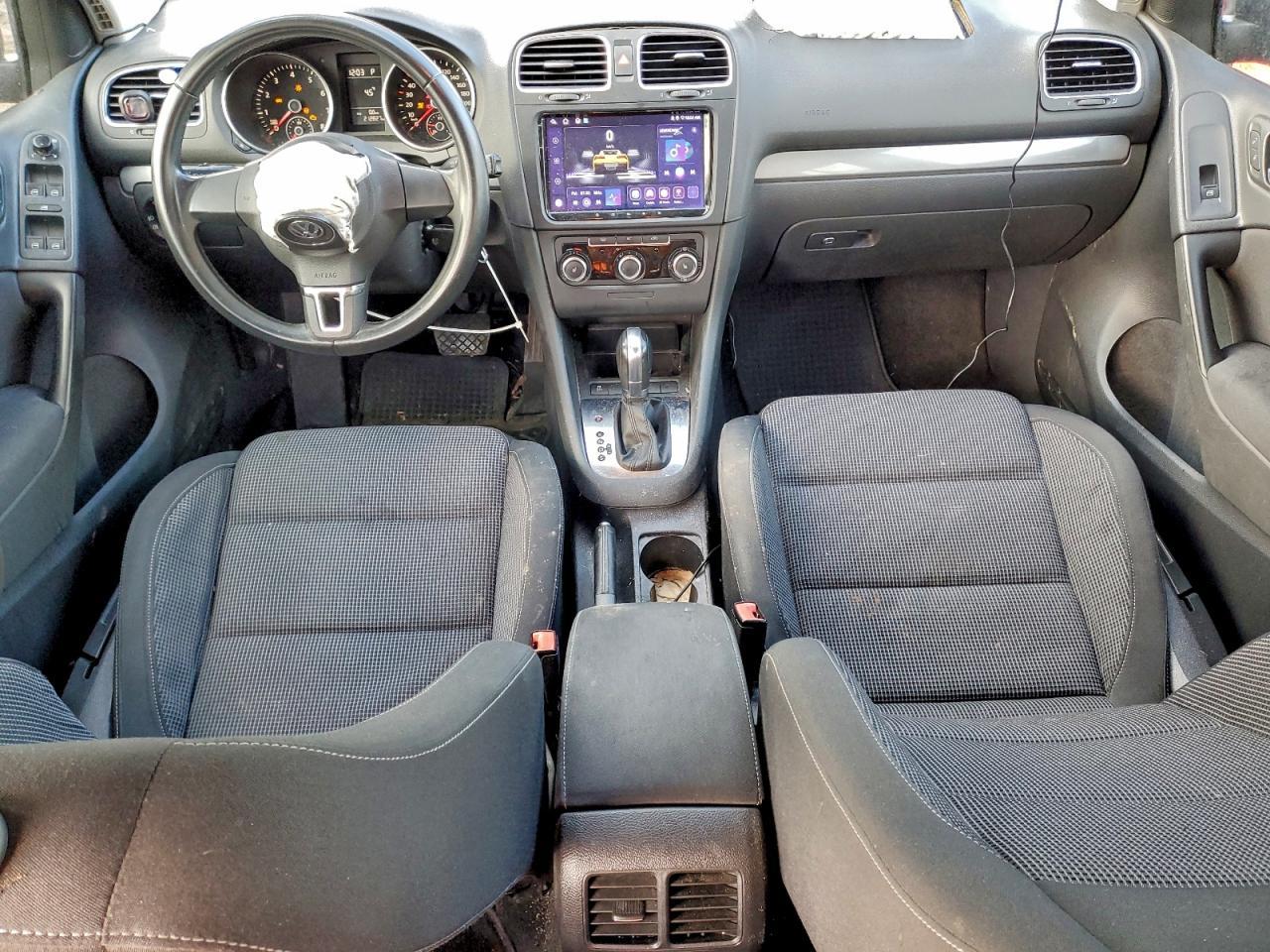 2011 VOLKSWAGEN GOLF