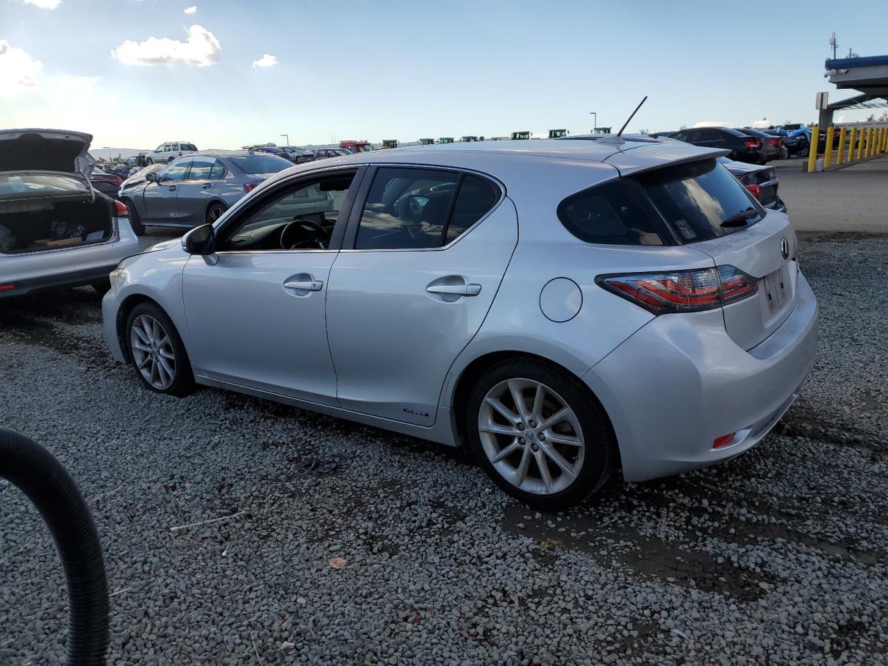 2011 LEXUS CT 200