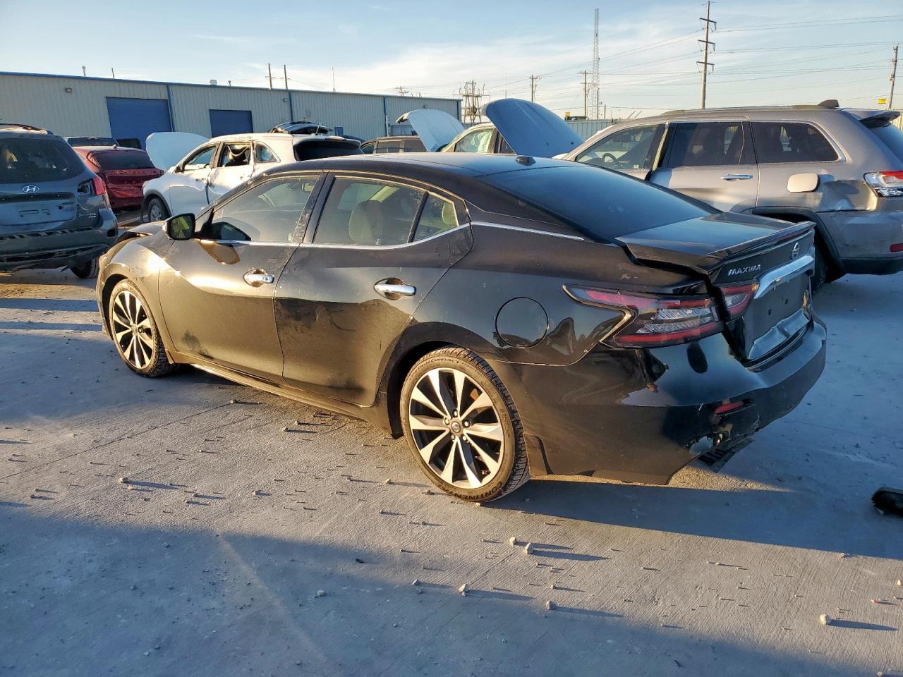 2019 NISSAN Maxima