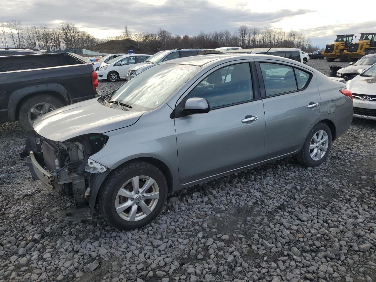 2014 NISSAN VERSA