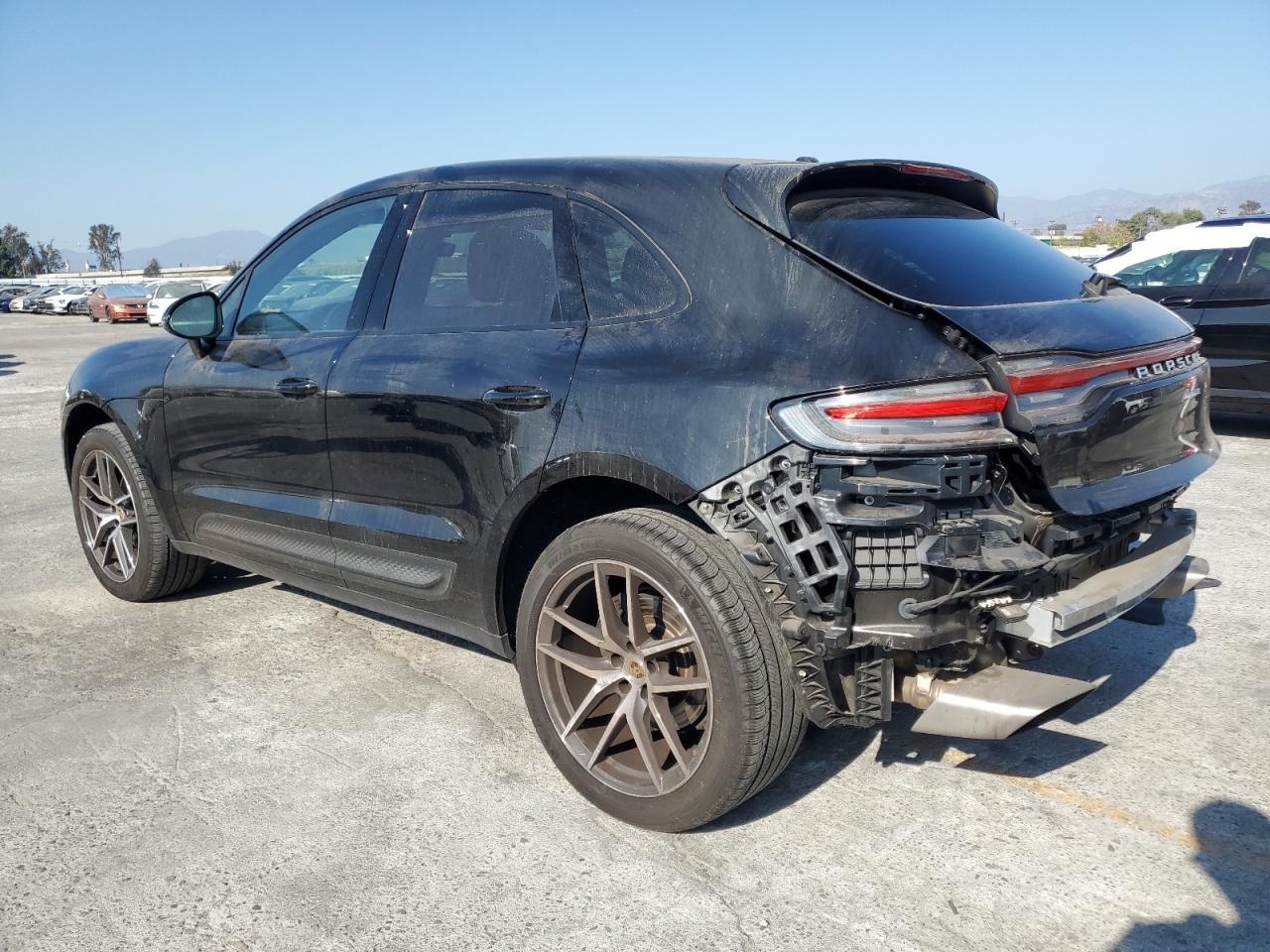 2023 PORSCHE Macan