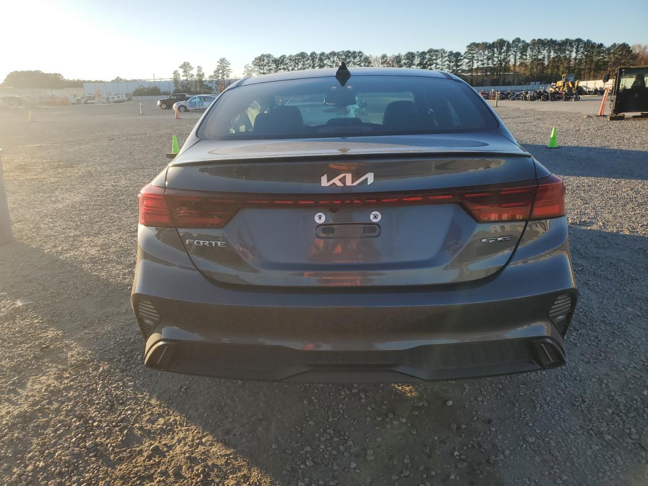 2024 KIA FORTE