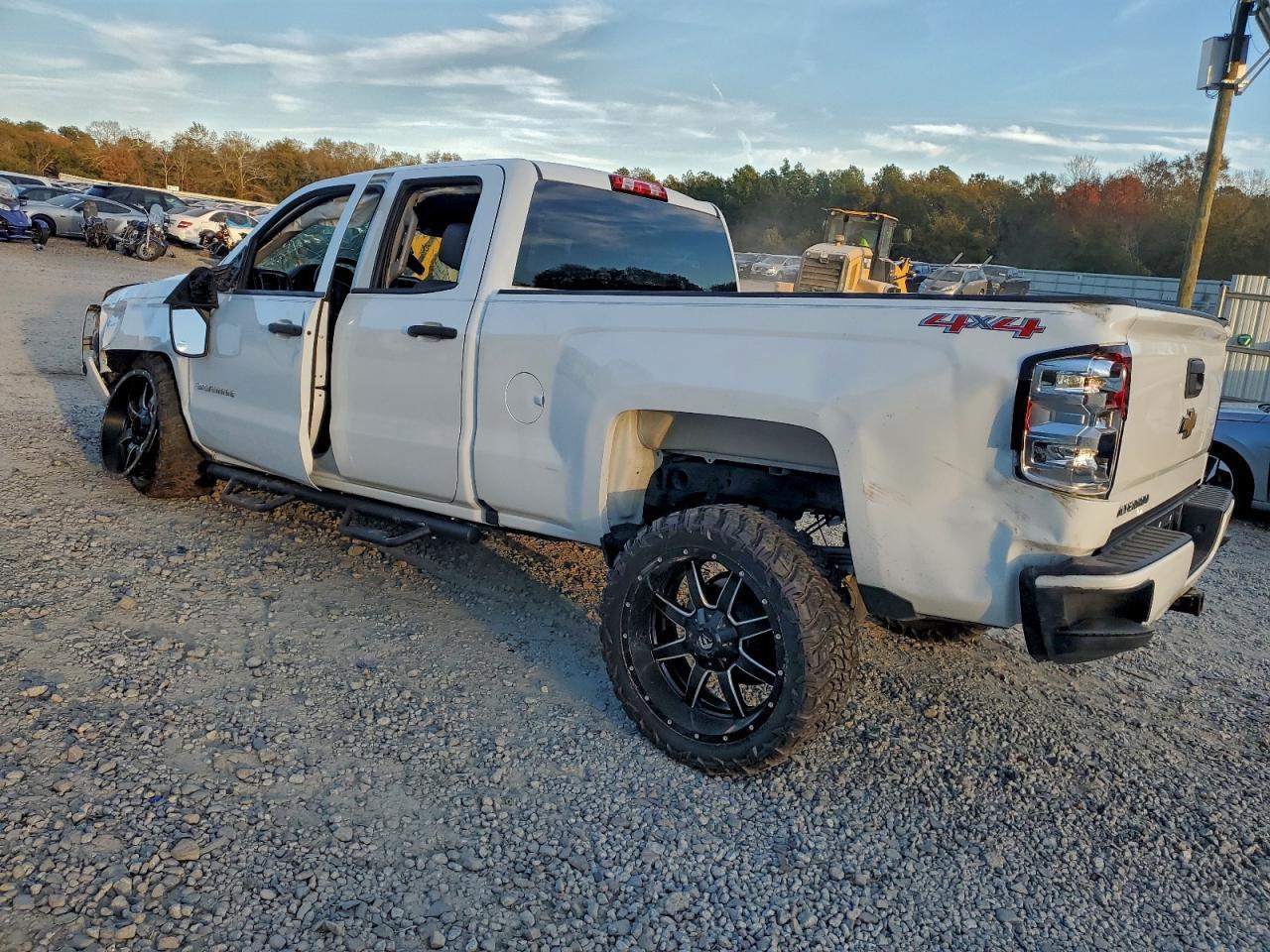 2017 CHEVROLET Silverado