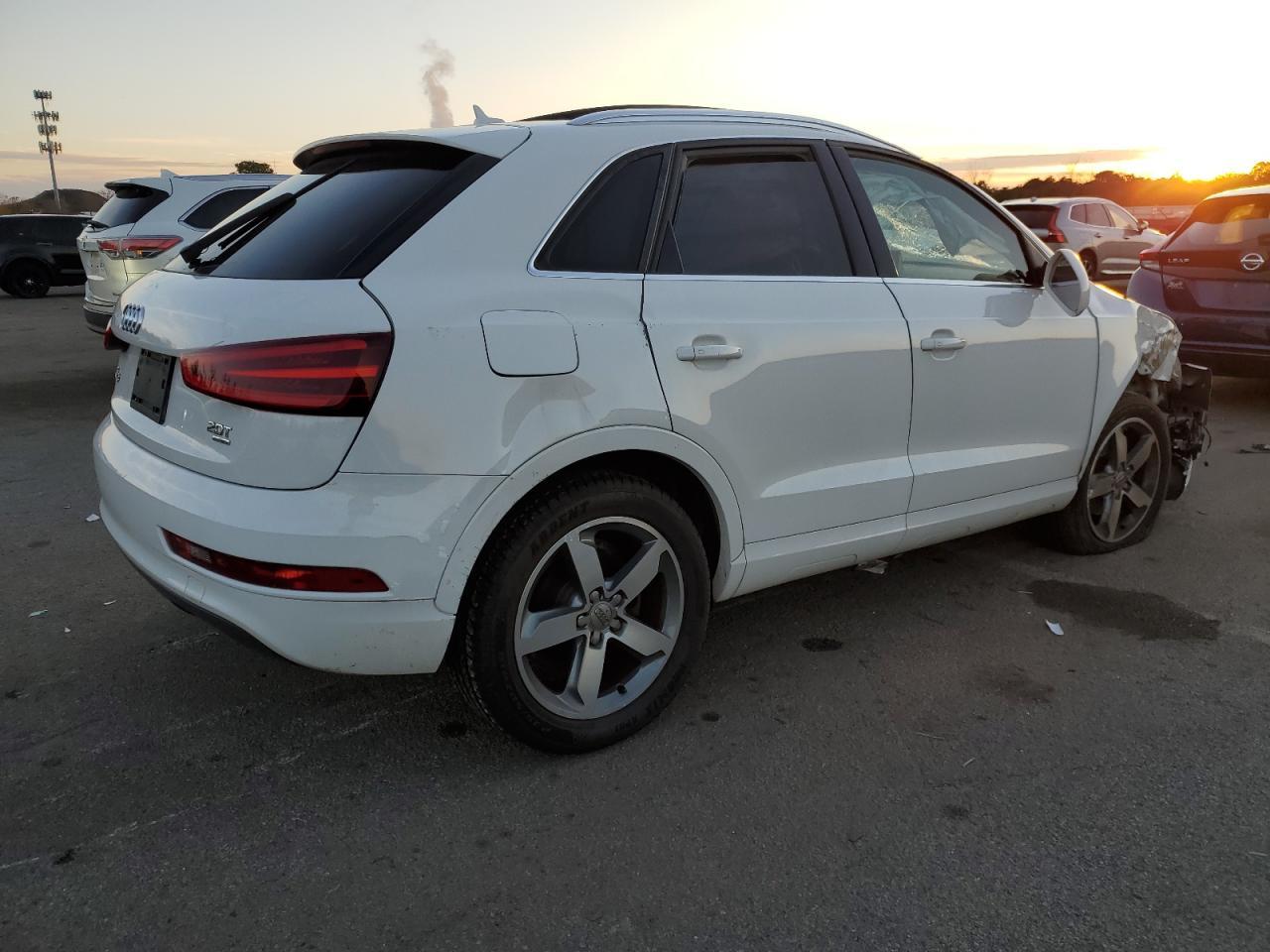 2015 AUDI Q3