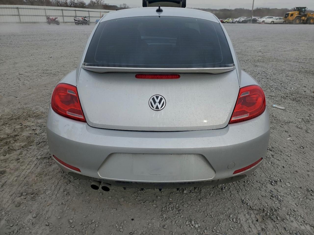 2015 VOLKSWAGEN Beetle