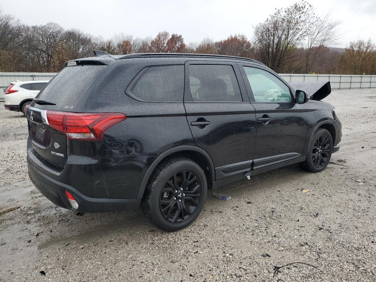 2019 MITSUBISHI outlander