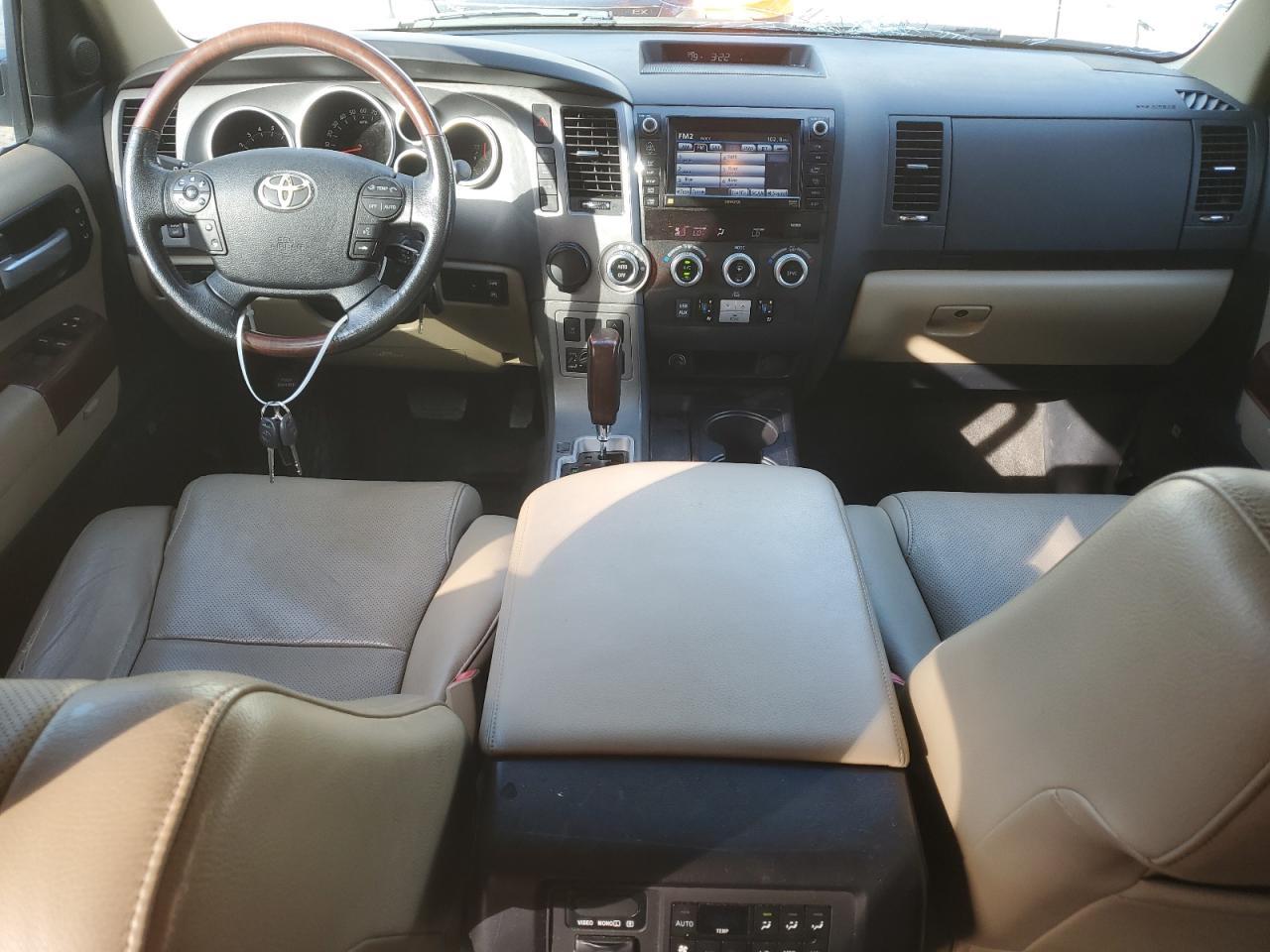 2012 TOYOTA Sequoia