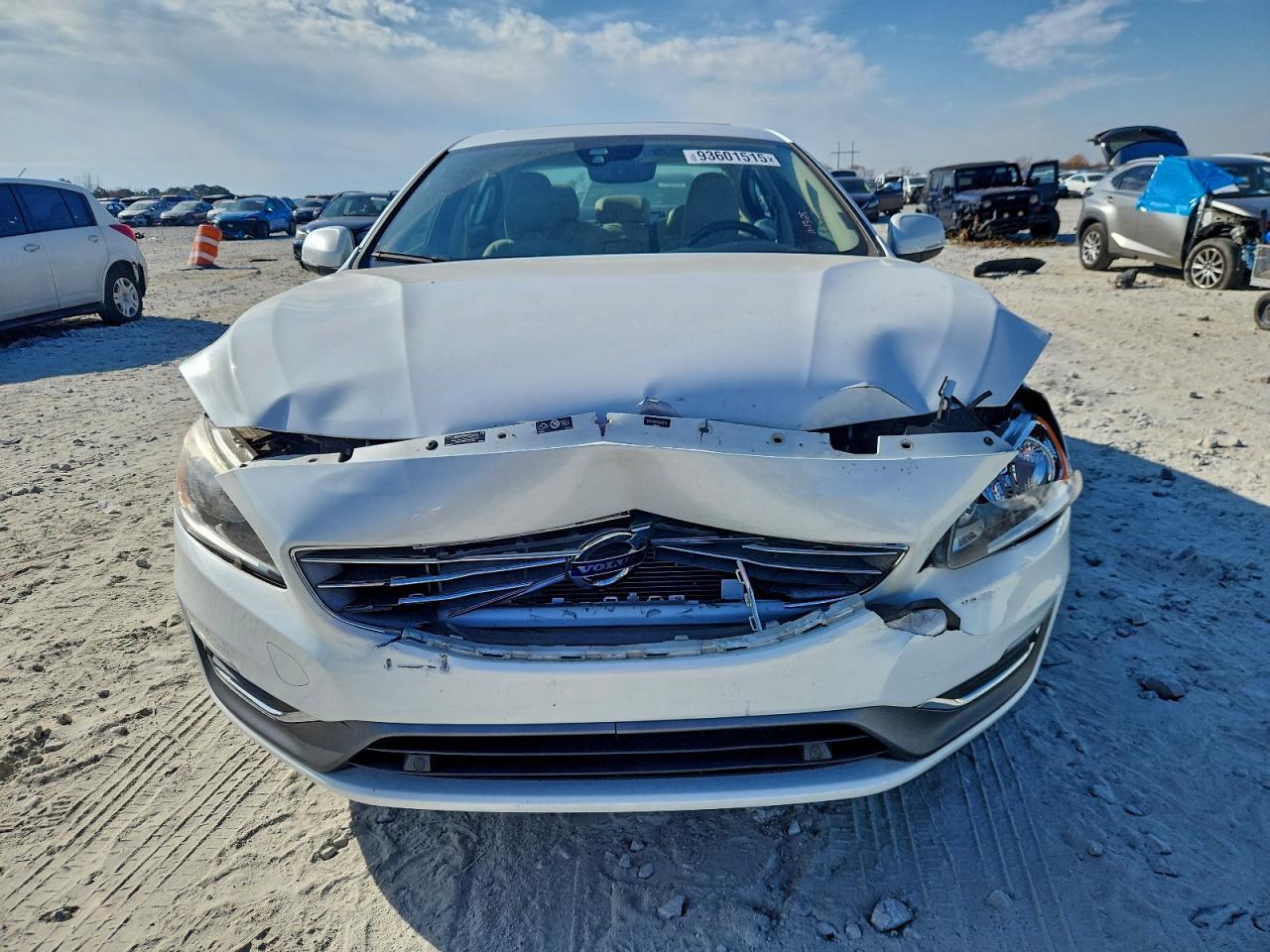 2017 VOLVO S60