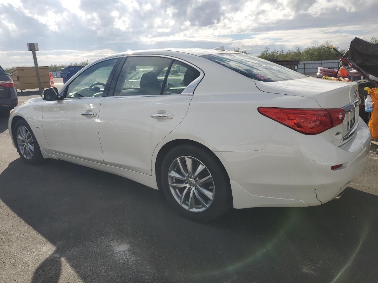 2016 INFINITI Q50
