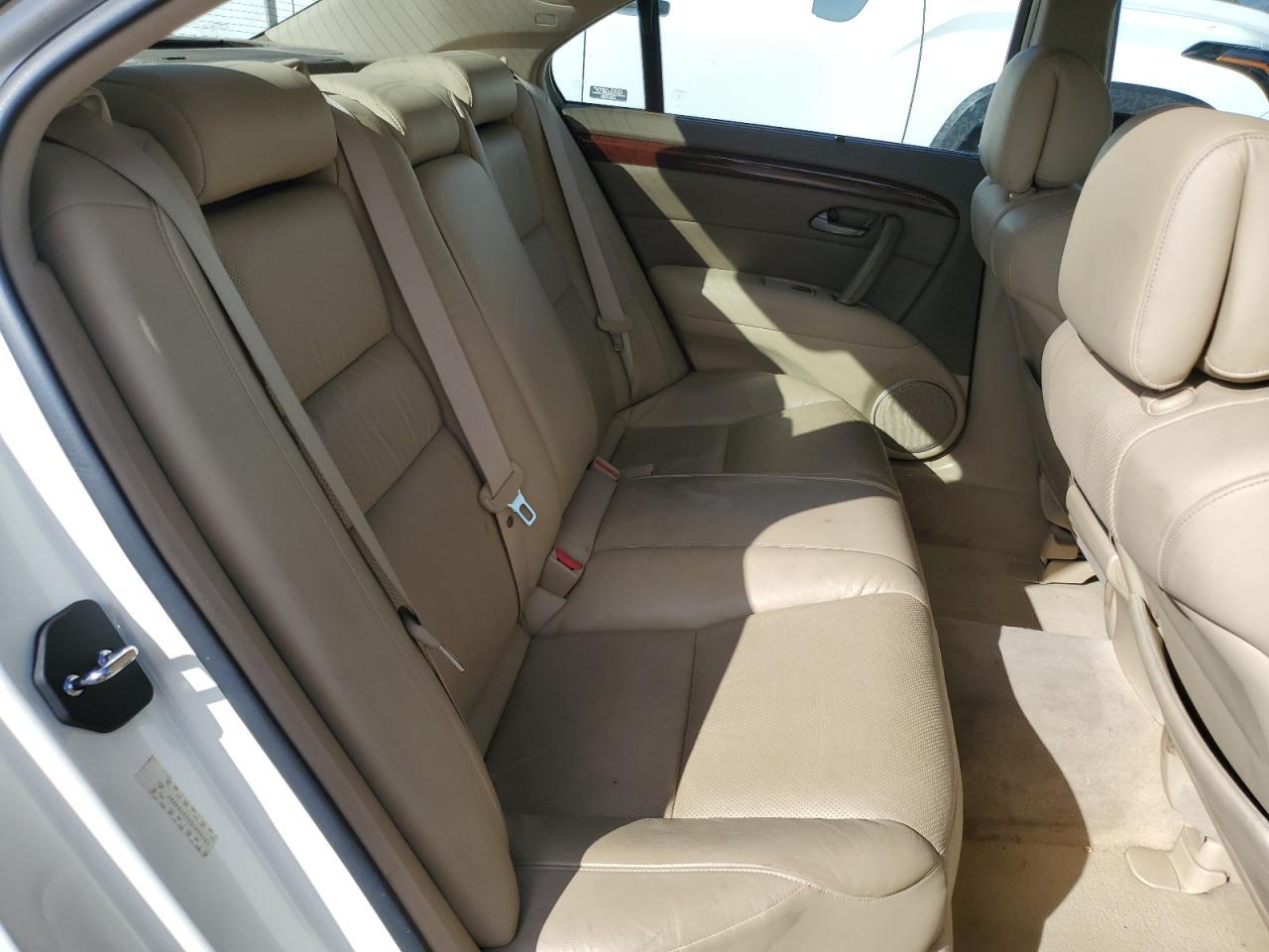 2005 ACURA RL